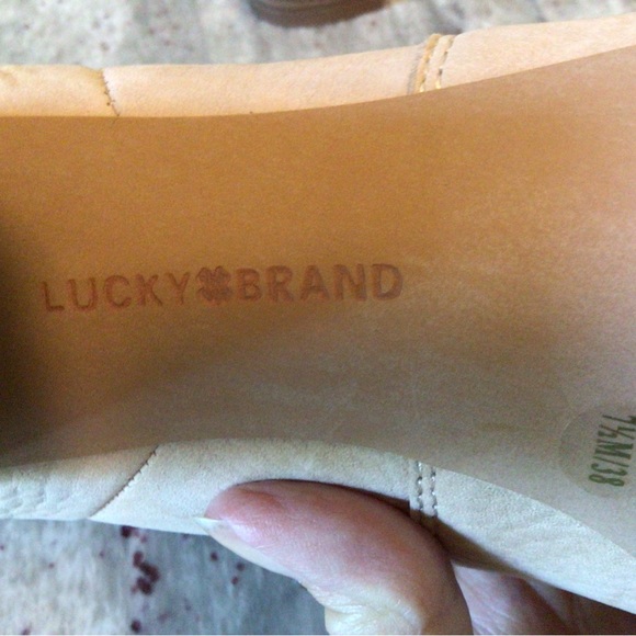 NWOT Lucky Brand leather boots - Picture 4 of 8